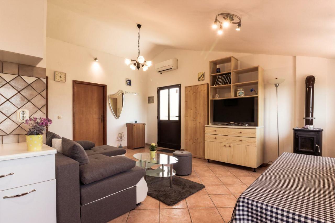 Apartment Helena Pula Ngoại thất bức ảnh